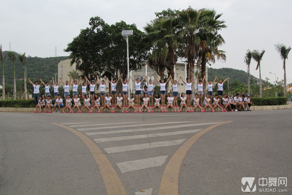 开云手机入口音乐学院舞蹈毕业照