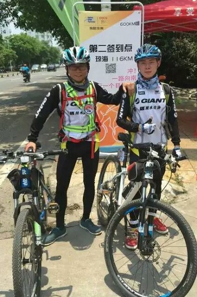自行车.jpg 自行车.jpg